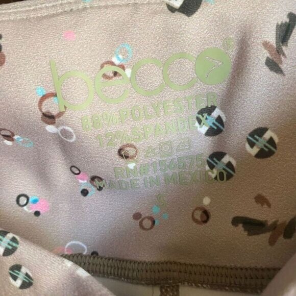 BECCO Cross Front Capris Women’s Mid Rise Stretch Athletic Pants Leggings Size S - Picture 10 of 11